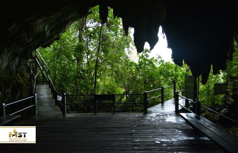 mulu-caves