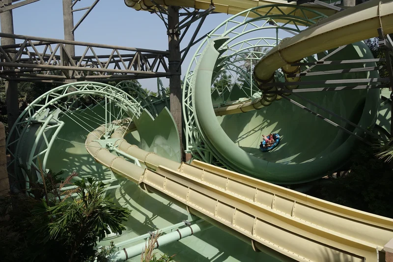 سرسره اسلیترینز (Slitherines) در پارک آبی آتلانتیس