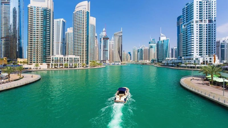 هتل آرمانی دبی (Armani Hotel Dubai)