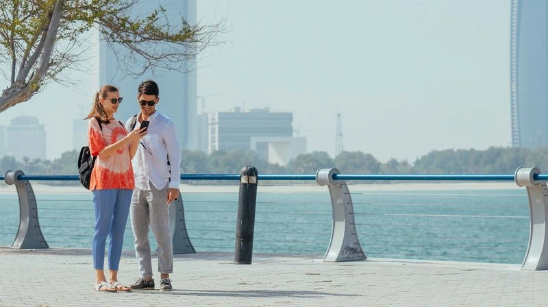 مزایای استفاده از اپلیکیشن‌های سفر در دبی