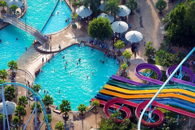 هیجان سرسرههای آبی لند آف لجندز آنتالیا