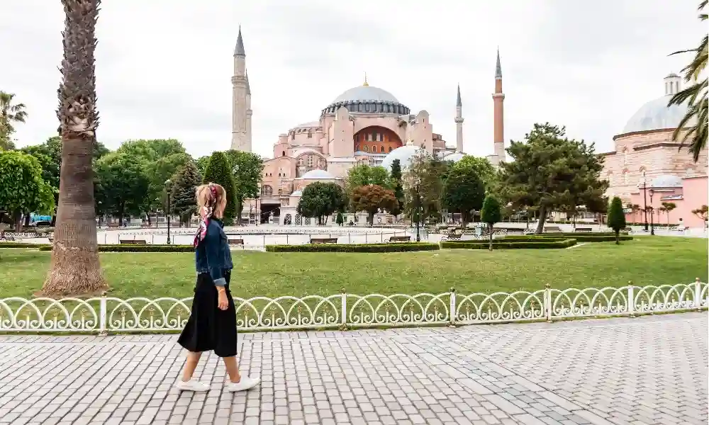 لباس مناسب پاییز در سفر به استانبول