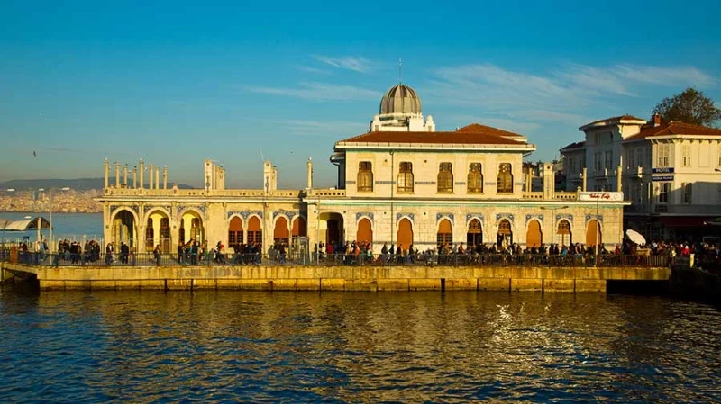 اسکله مهم استانبول برای رفتن به جزیره