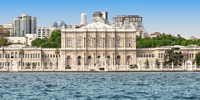 کاخ دلمهباغچه استانبول