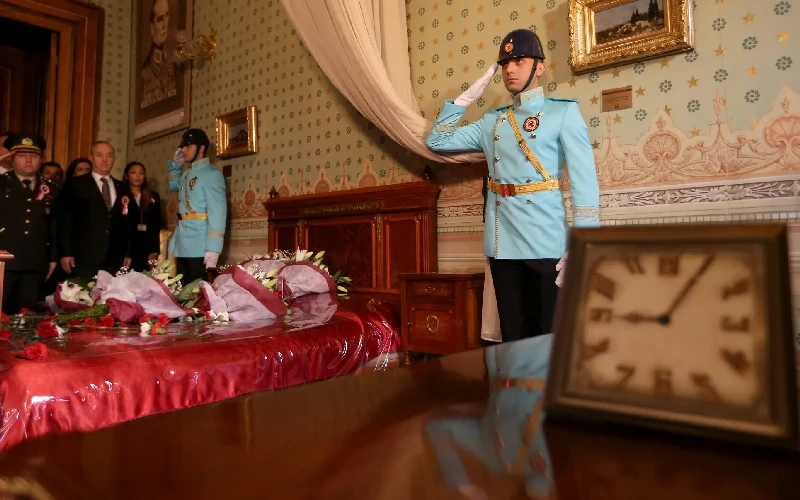 باغ کاخ دولما باغچه