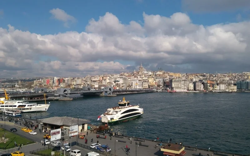 کشتی در امینونو