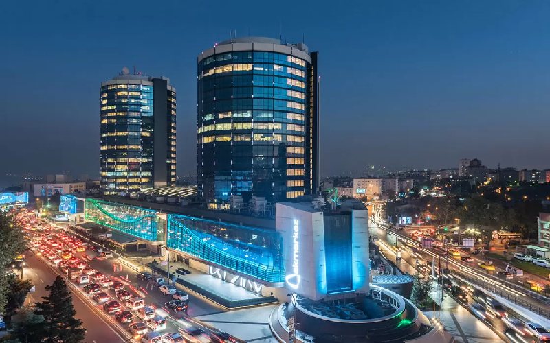 مرکز خرید آکمرکز در اتیلر استانبول
