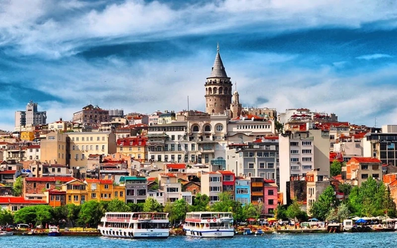 بهترین زمان برای گشتوگذار و بازدید از جاذبهها