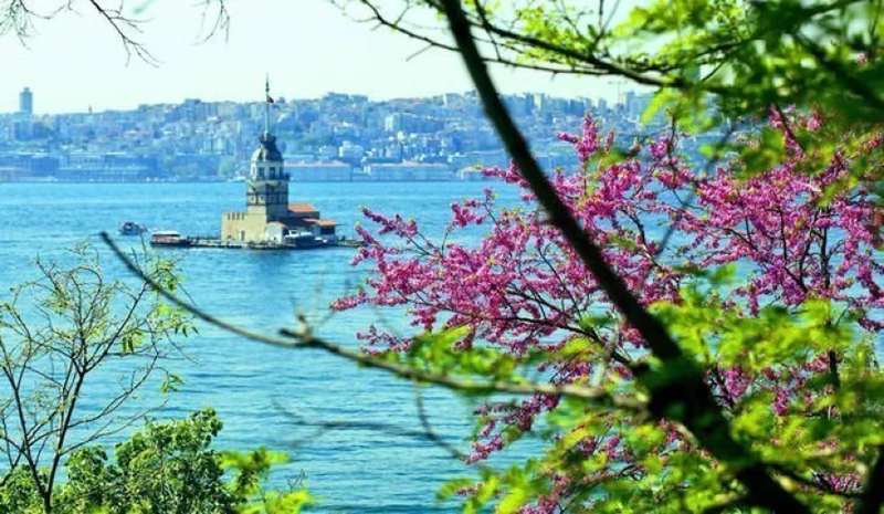 آبوهوای معتدل و دلنشین استانبول در اردیبهشت ماه