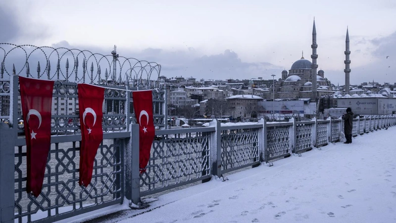  پل گالاتا استانبول در زمستان