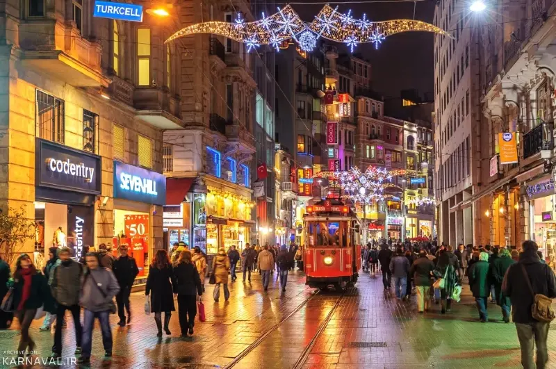 جاذبه‌های خیابان استقلال پاساژها و مکان‌های دیدنی در منطقه