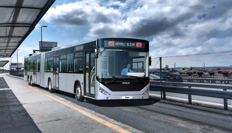 دسترسی آسان به متروبوس در کنار خیابان&zwnj;ها نسبت به مترو
