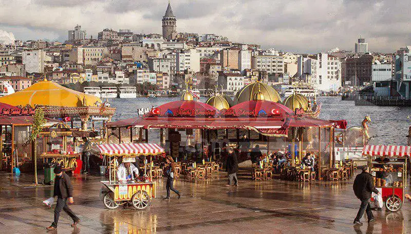 کافههای خیابانی و زیبای محله کاراکوی