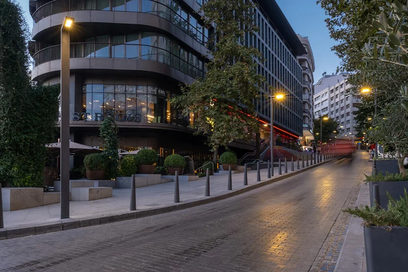 ساختمان های لوکس در خیابان عبدی ایپکچی