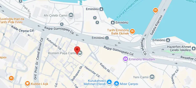 مسجد رستم پاشا در نزدیکی میدان امینونو