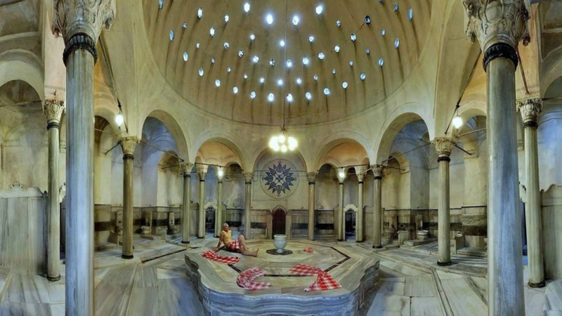 حمام مختلط سلیمانیه؛ بهترین فرصت برای ماساژ درمانی در محیط سنتی و تاریخی