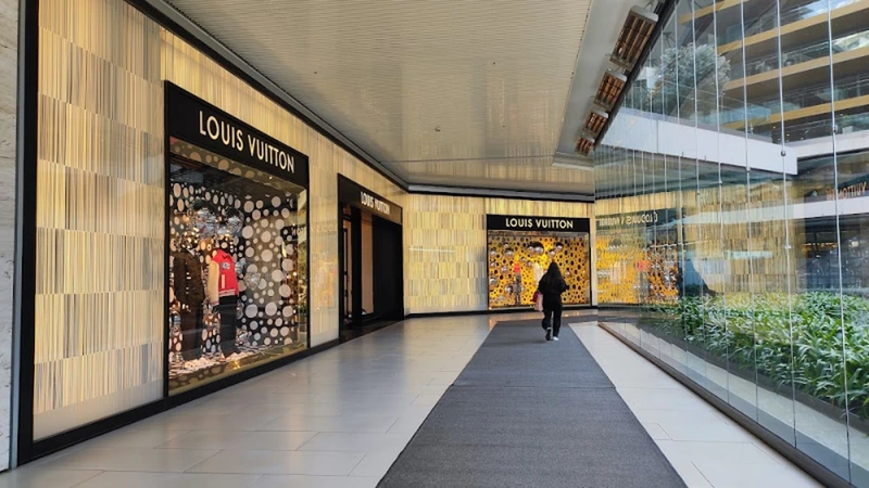 برندهای معتبر جهانی؛ دلیل اصلی گران بودن اجناس در زورلو سنتر