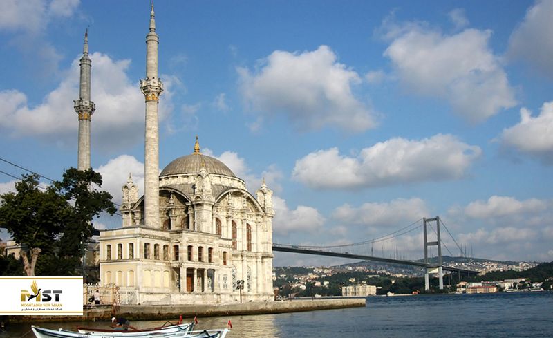 مسجد اورتاکوی در استانبول