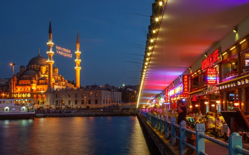 دسترسی به پل متروی شاخ طلایی