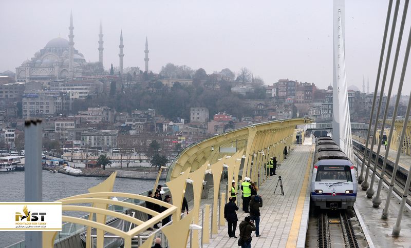 پل شاخ طلایی در استانبول