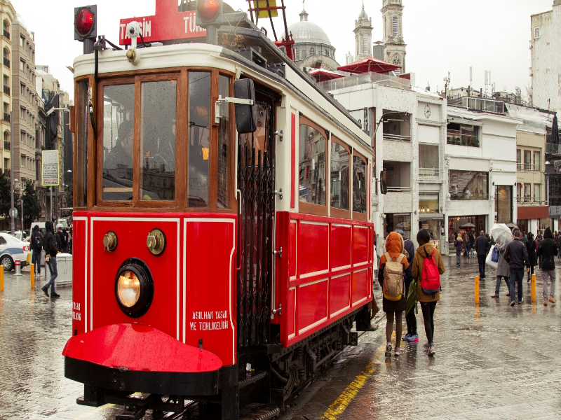 تراموا استانبول از محبوبترین وسایل حملونقل عمومی