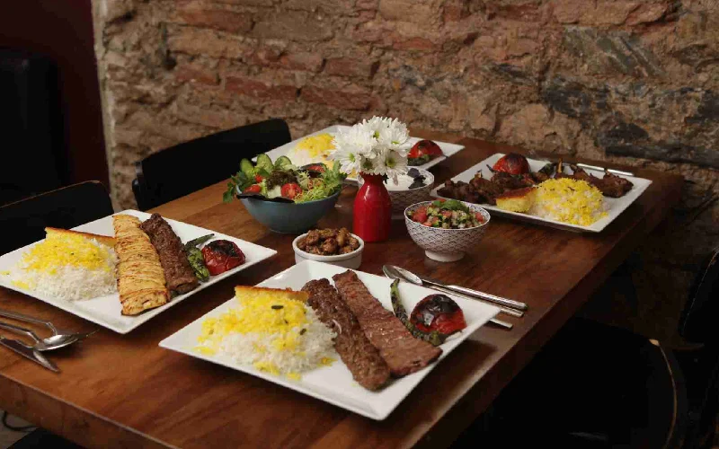  قیمت غذا در بهترین رستوران های در استانبول