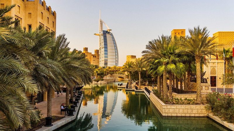 برنامۀ سفر با تور دبی