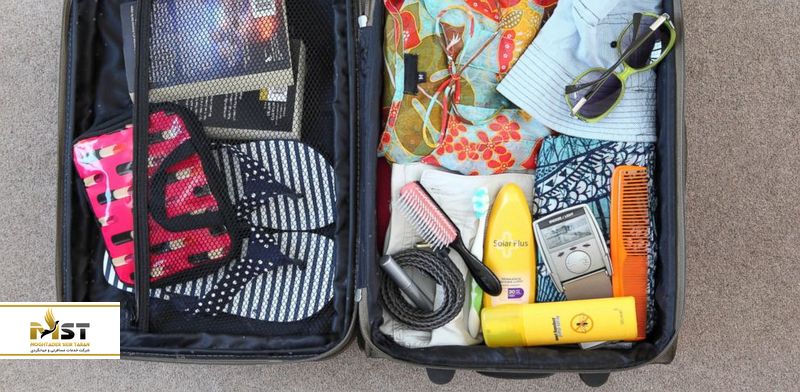 بستن چمدان برای سفر